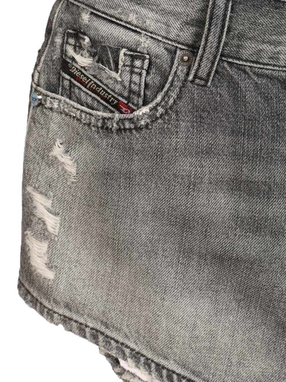 DE-LUNAR SHORT